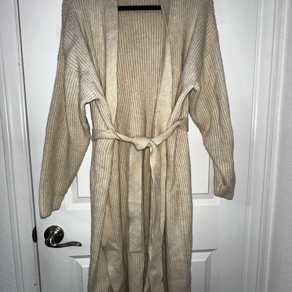 H&M Beige Ribbed Knit Sweater